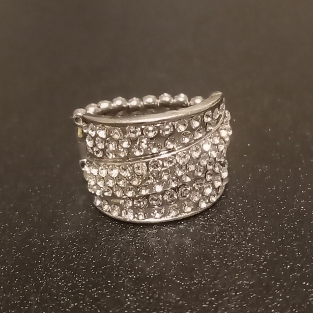 Ring - Picture 5 of 5